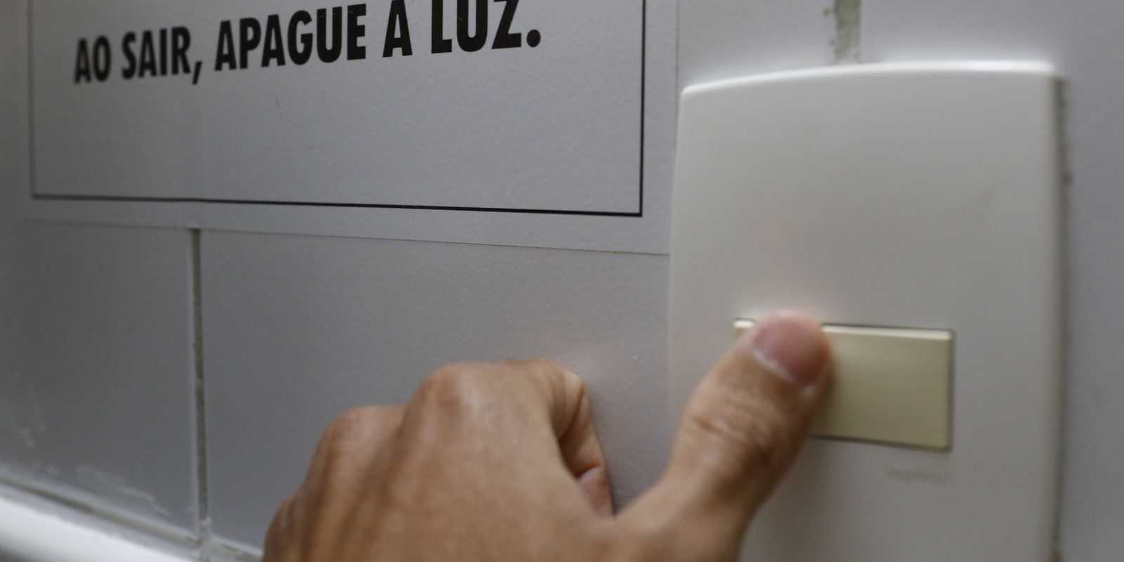 Nova tarifa social de energia elétrica passa a valer neste sábado