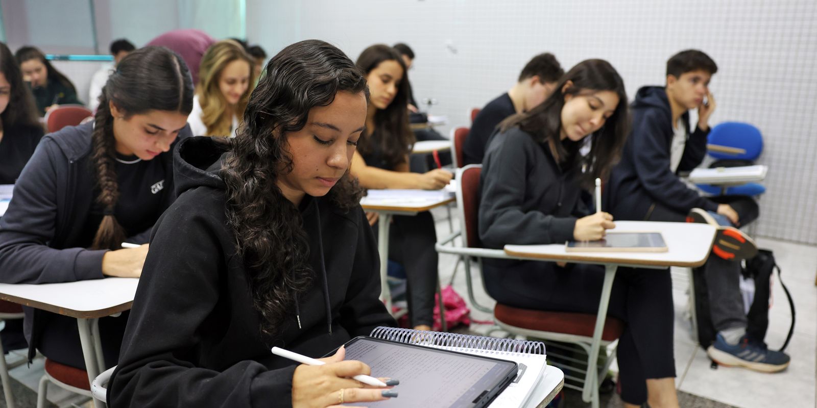 Fies 2025: divulgada lista de espera do segundo semestre