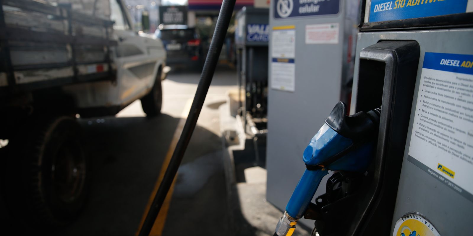 Levantamento aponta falta de diesel em ao menos 142 municípiod gaúchos
