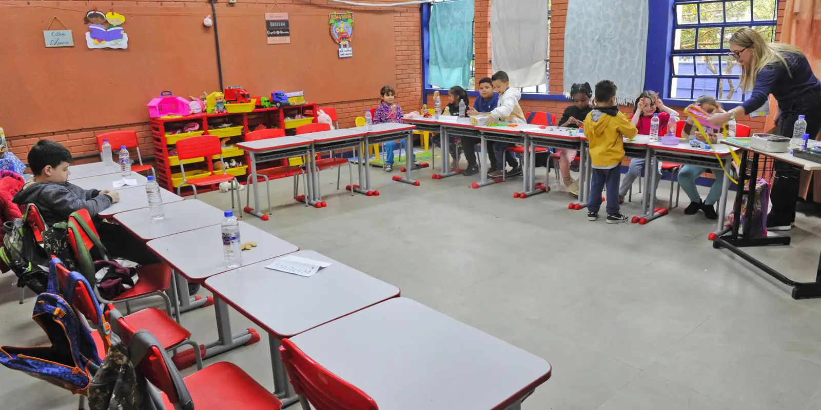 Para especialistas, alfabetização na idade correta é marco para o país