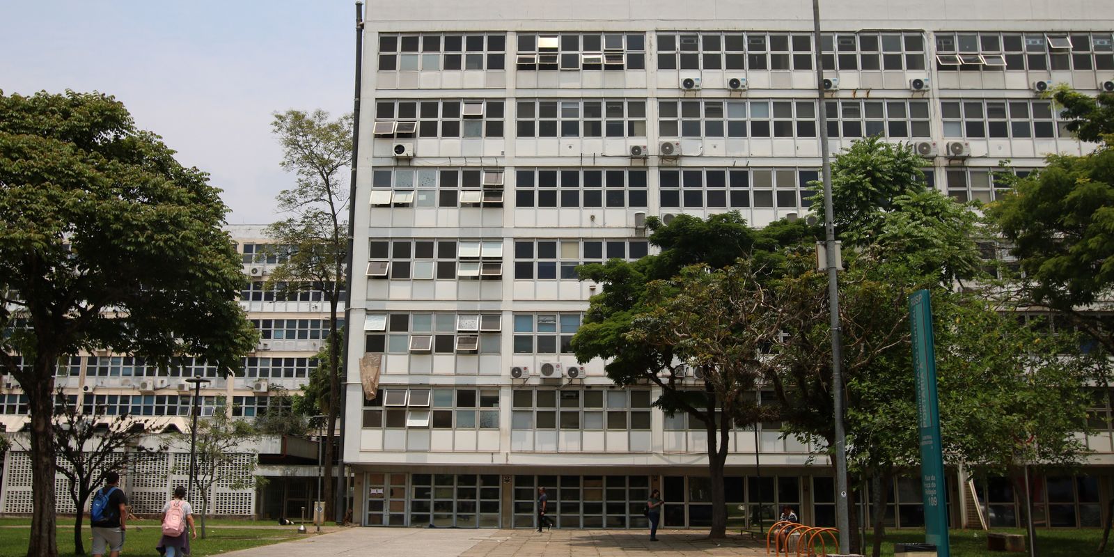 Após acordo com reitoria, funcionários da USP encerram greve